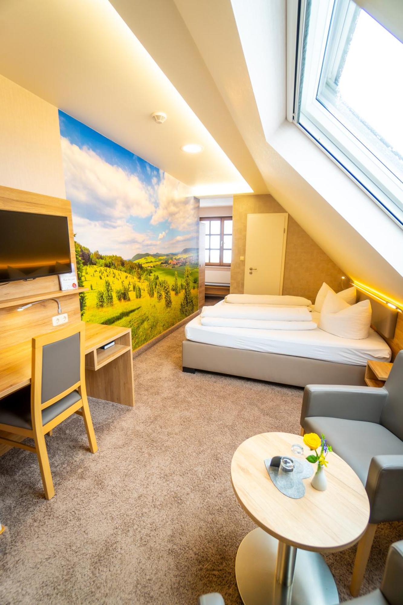 Landhotel Zur Gruenen Kutte Bernshausen ภายนอก รูปภาพ