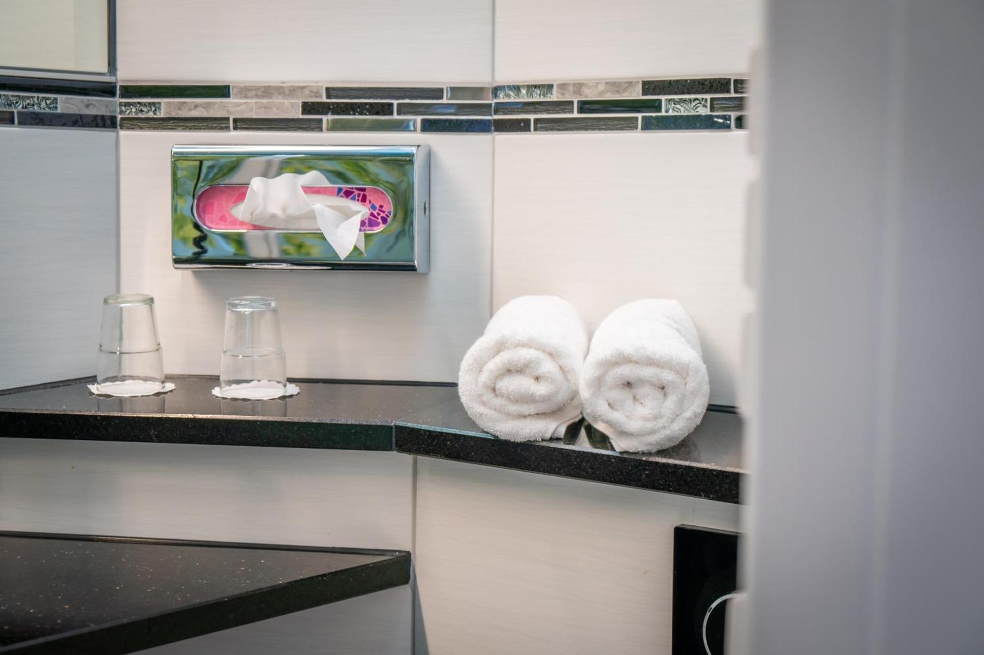 Landhotel Zur Gruenen Kutte Bernshausen ภายนอก รูปภาพ